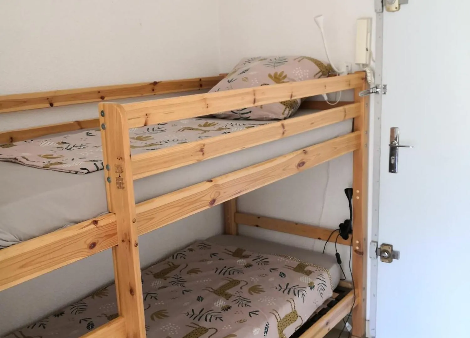 Studio A Hyeres Port - Proche De Toutes Commodites