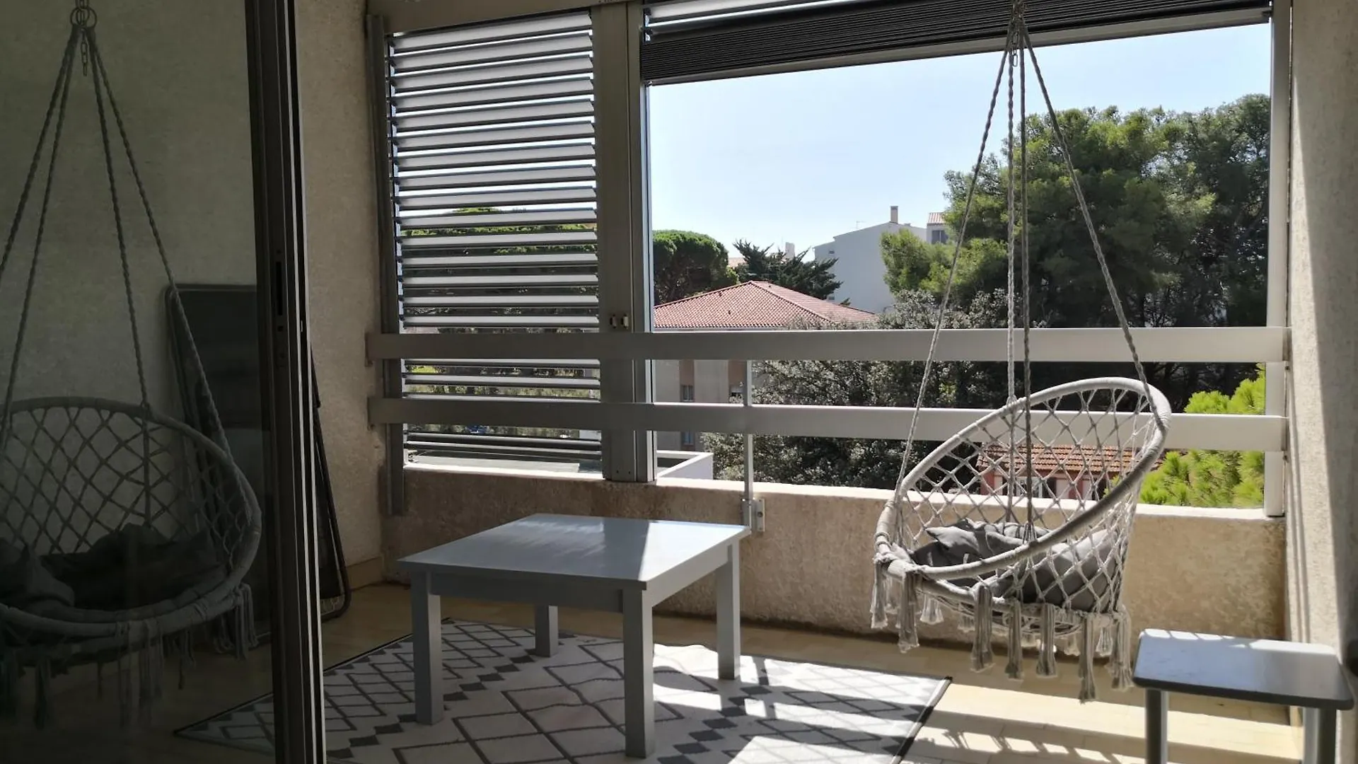 Apartment Studio A Hyeres Port - Proche De Toutes Commodites France